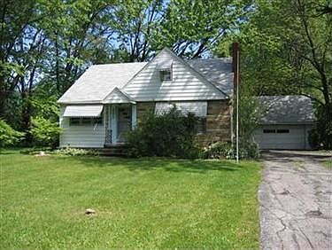 1st image of 25482 Hilliard Blvd