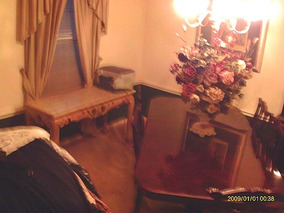 4th image of 106 Elfwood Ct