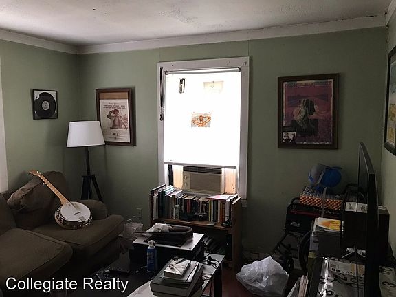 4th image of 1213 Rogers Dr