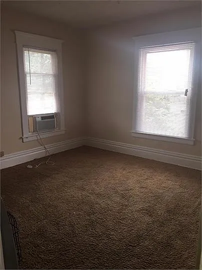 926 & 926 1/2 9th Street, Huntington, WV 25701 — Photo 2