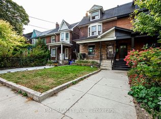 25 Sandford Ave, Toronto, ON M4L 2E6