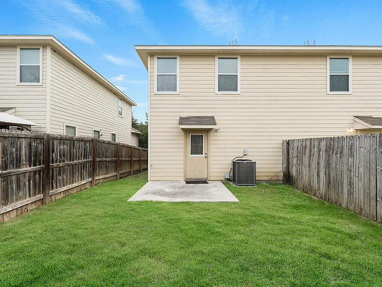 4917 Appleseed Ct — Photo 17