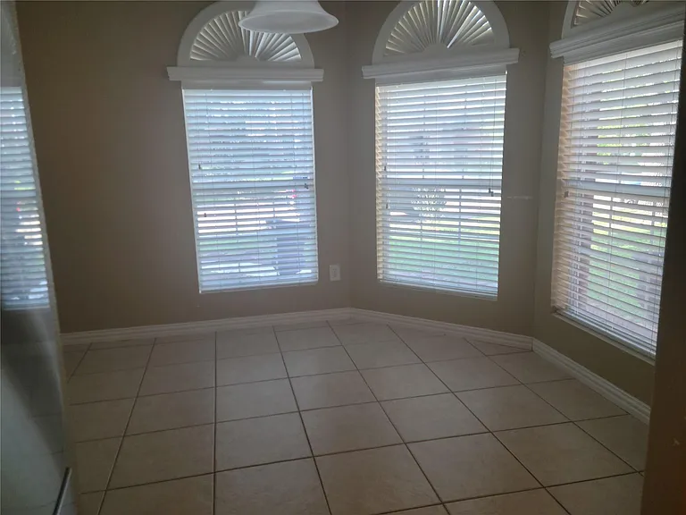 19547 Harvest Stream Way — Photo 10