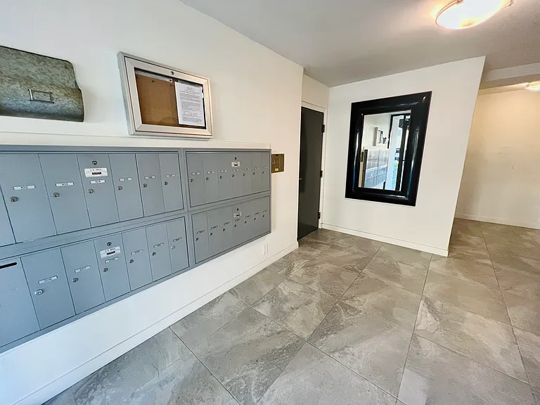 700 Westmount Dr #202 — Photo 11