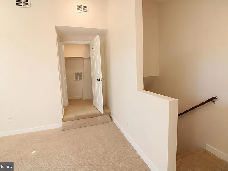 24 E Reed Ave — Photo 15