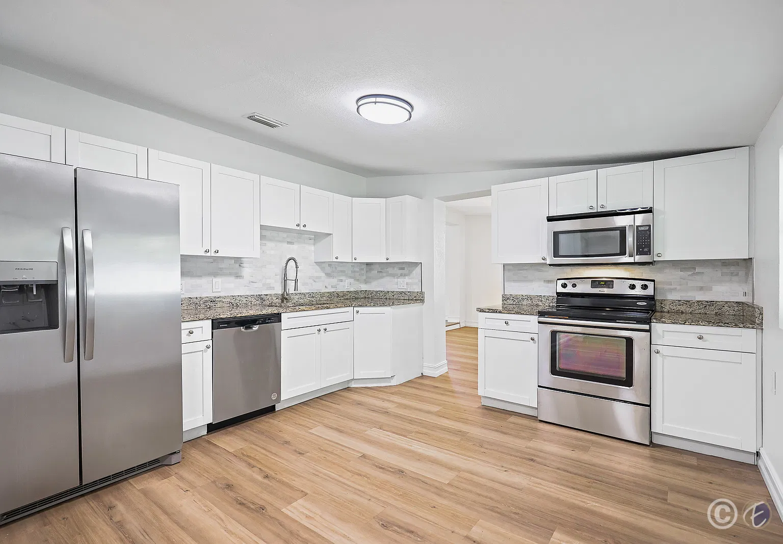 4006 S Shamrock Rd | South Tampa — Photo 2