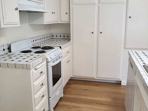 Kitchen with stove & dishwasher