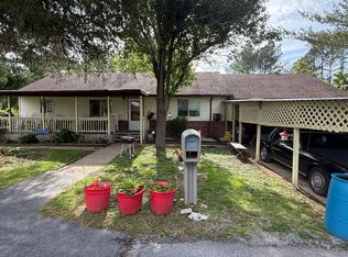 1388 Morningglory Rd, Carbondale, IL 62902