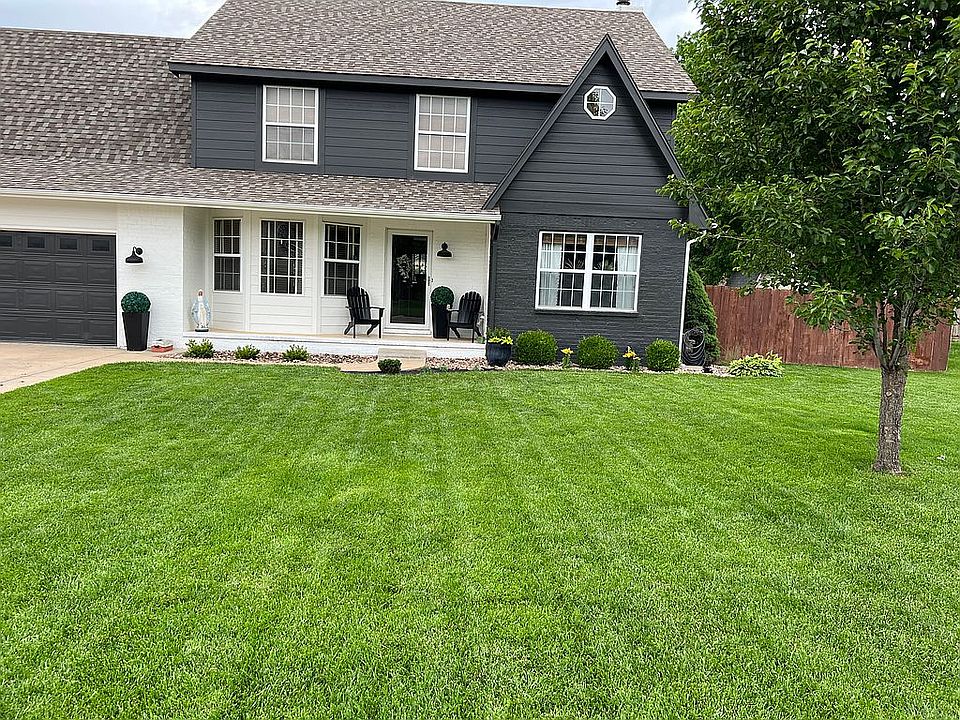 2nd image of 1500 W Boxwood Ln