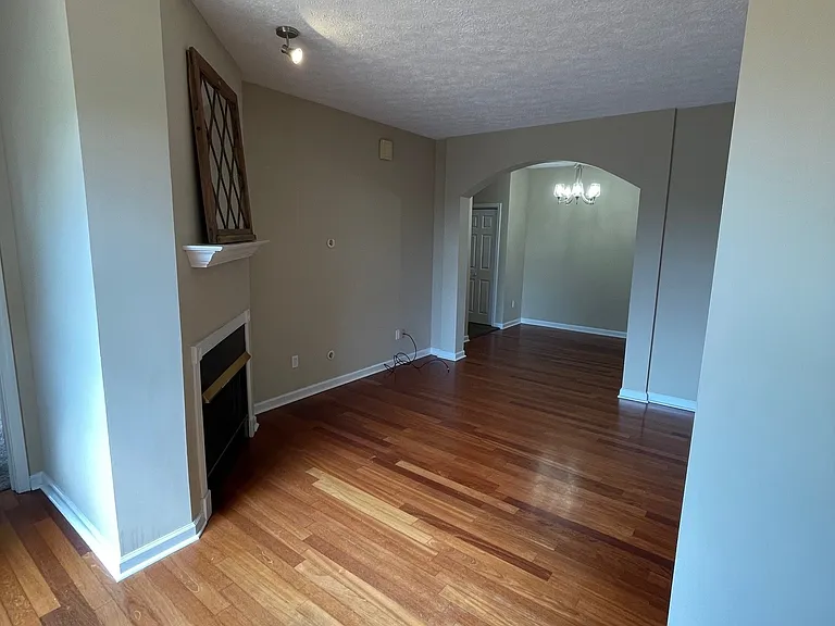 4805 Lyons View Pike #304 — Photo 5