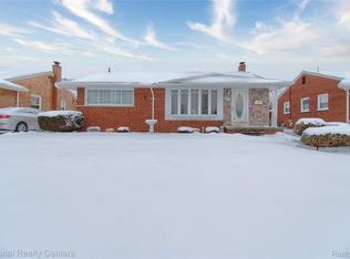 6511 Henry Ruff Rd, Garden City, MI 48135