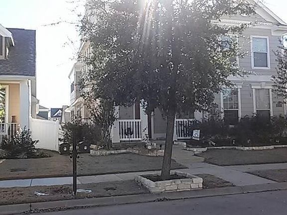 2nd image of 1124 Charleston Ln