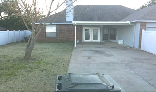 2nd image of 2029 Oakbluff Dr