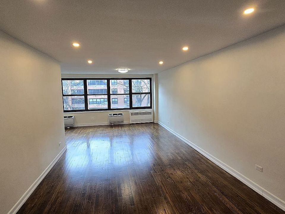 1st image of 75-26 Bell Blvd APT 3C