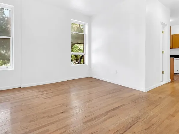 200 W 82nd St APT 4E, New York, NY 10024