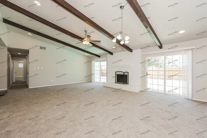 3916 Wendover Dr — Photo 5