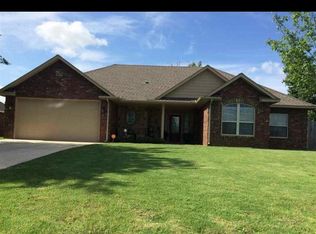 104 S 4th St, Cyril, OK 73029