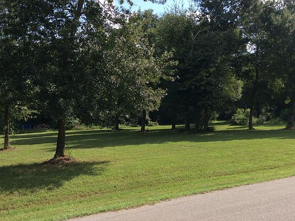 2nd image of 31810 Ironwood Dr.