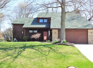 21098 Lakeview Dr, Lawrenceburg, IN 47025