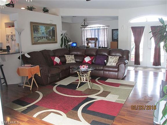 5th image of 1112 Cape Coral Pkwy W