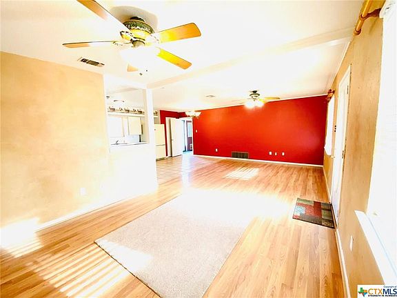 3rd image of 308 Baize Dr