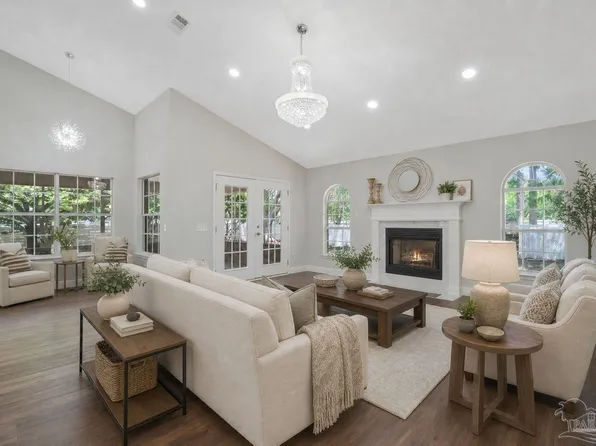 116 Mount Pilot St, Cantonment, FL 32533