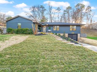 8105 Paradise Dr, Powell, TN 37849