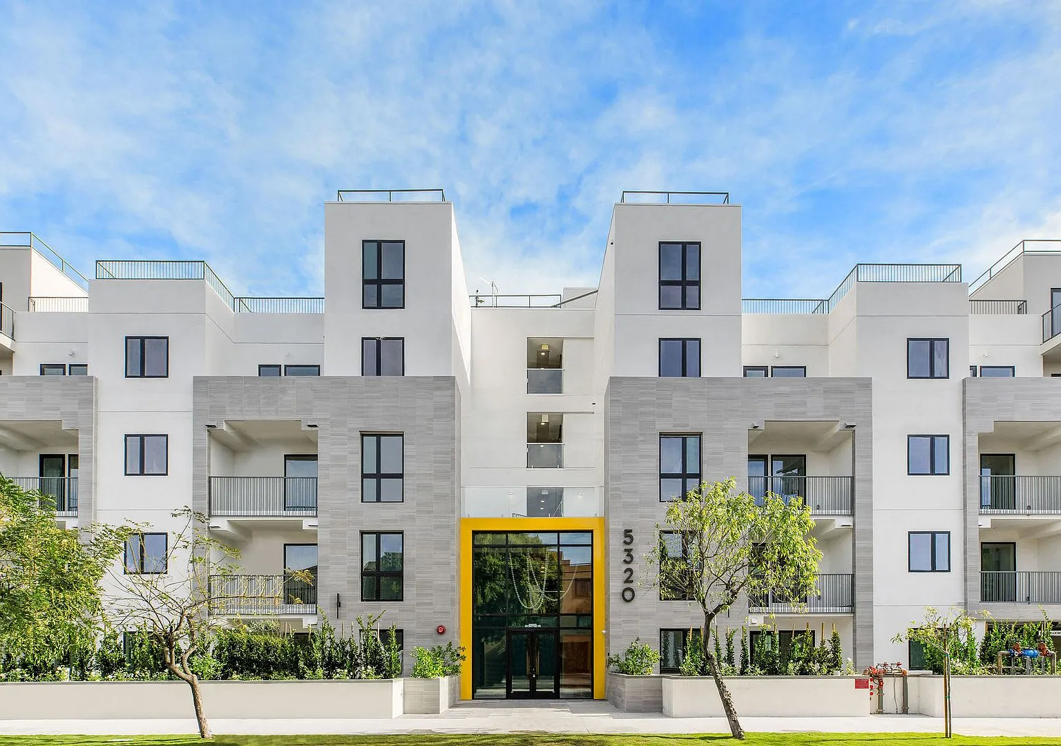 2 bed, 2.5 bath, 1148 sqft, $3,445 — Photo 3