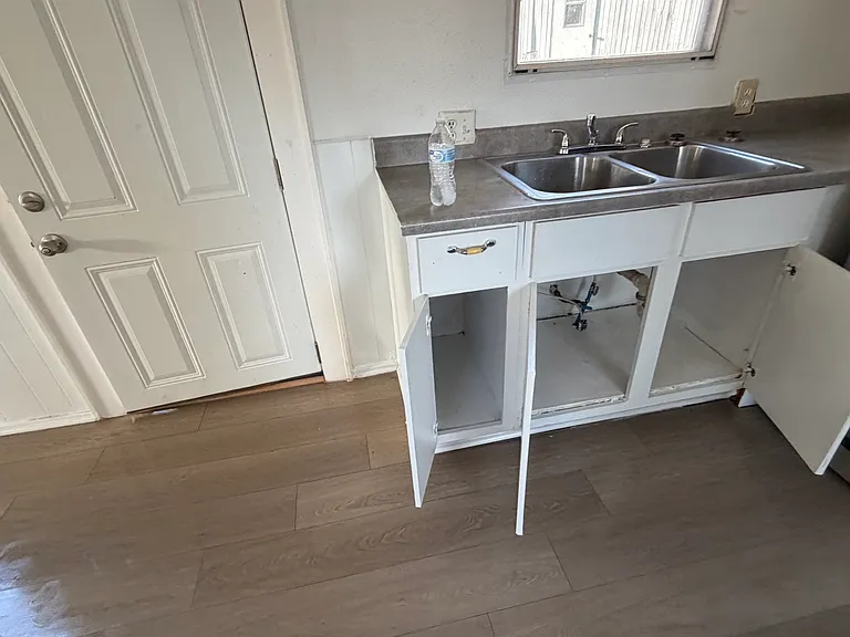 203 Dodge Ave — Photo 5