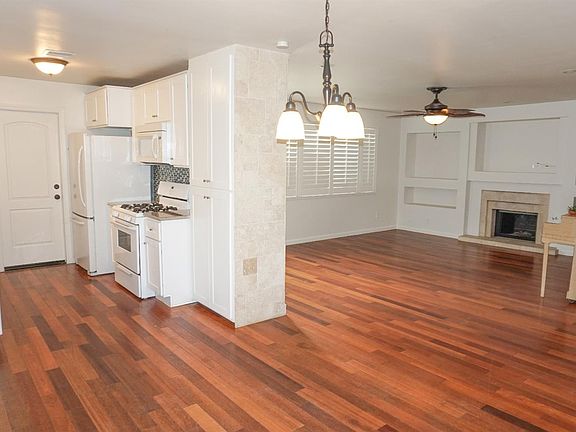 3rd image of 13555 Driftwood Dr