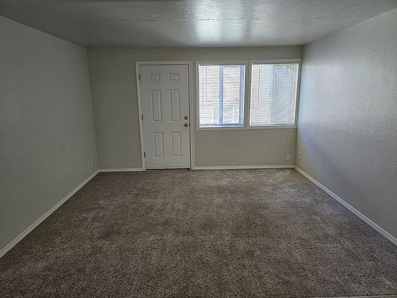 3rd image of 915 SW Adams Ave #314-01-10
