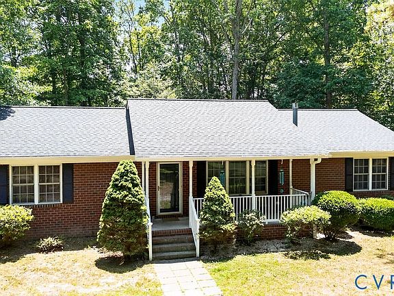 2nd image of 437 Doggett Ln