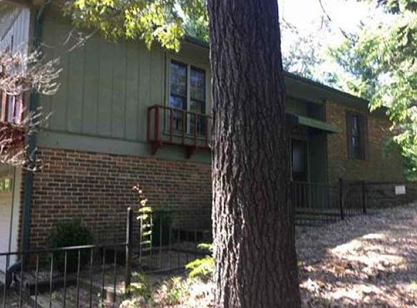 1st image of 613 Daingerfield St