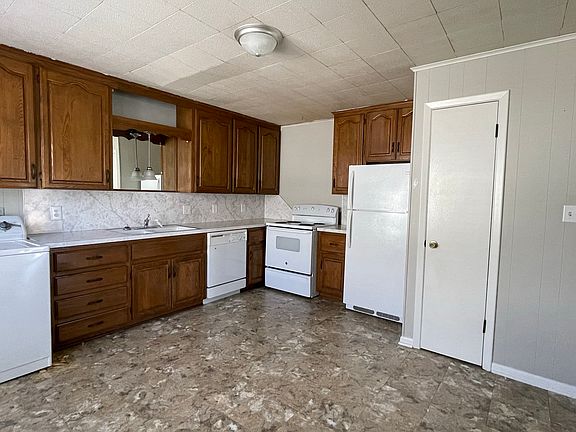 4th image of 1143 S Florence Ave #A