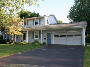 156 Mandarin Dr, Rochester, NY 14626