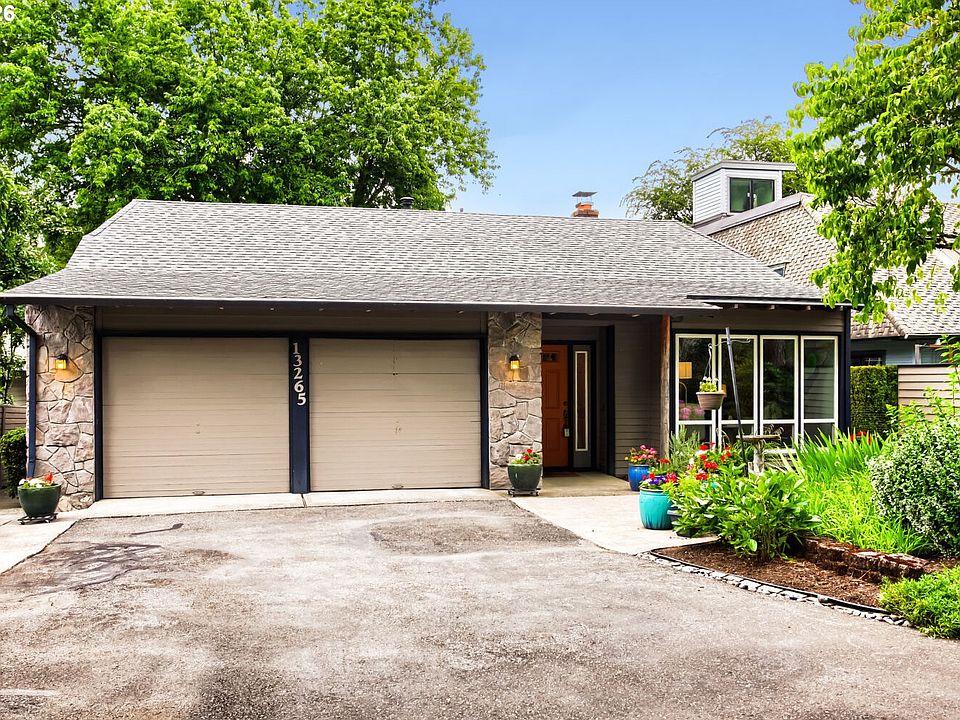 2nd image of 13265 SW Falcon Rise Dr