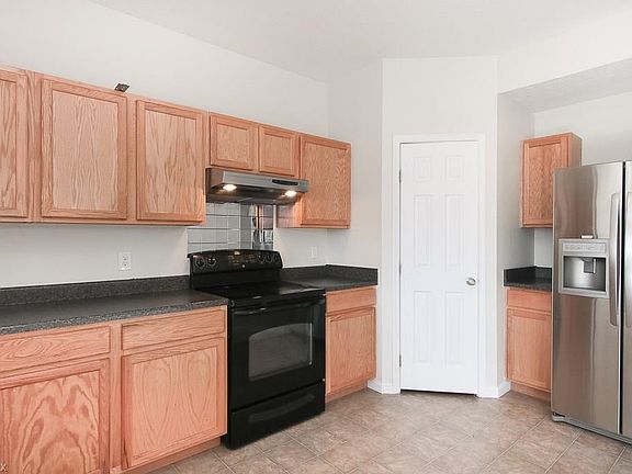 3rd image of 9025 Lyman Ct