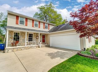 6400 Afton Dr, Dayton, OH 45415