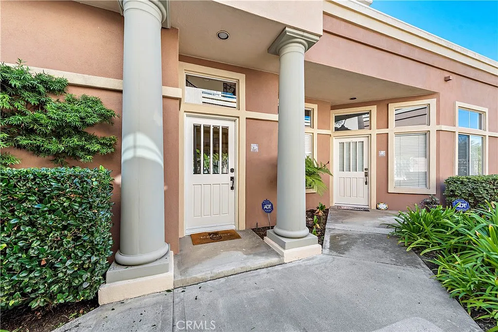 3 bed, 1907 sqft, $6,495 — Photo 3