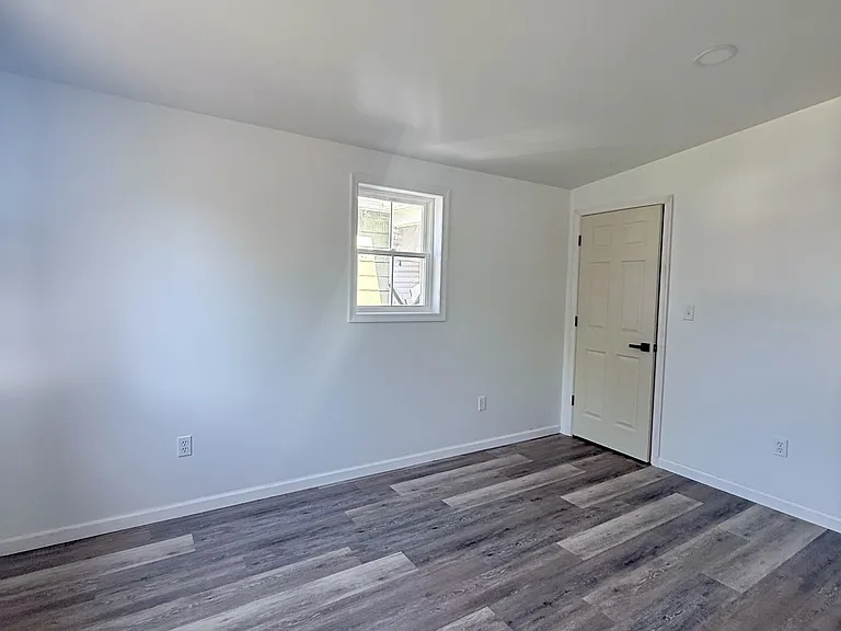 526 N 2nd St #1 — Photo 13