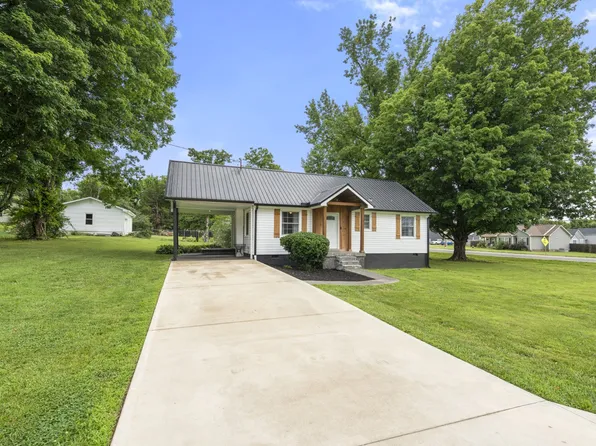 100 Brook Dr, Dickson, TN 37055