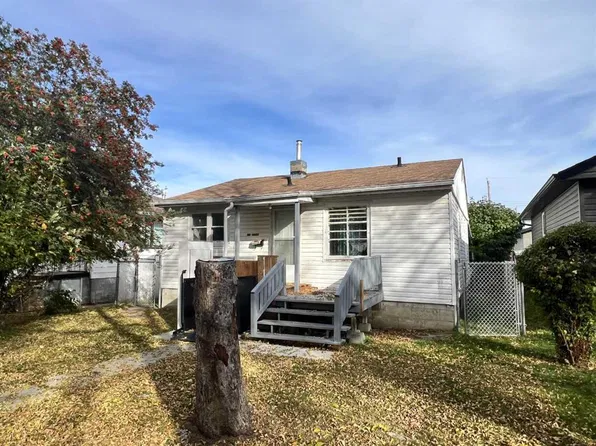 5215 W 54th St, Camrose, AB T4V 2A9