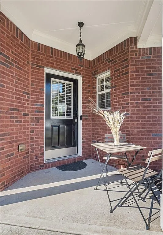 3 bed, 2.5 bath, 1688 sqft, $3,150 — Photo 2