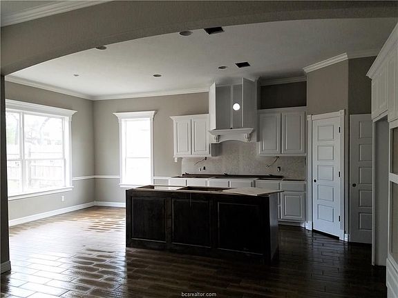 2nd image of 1316 Angelina Ct