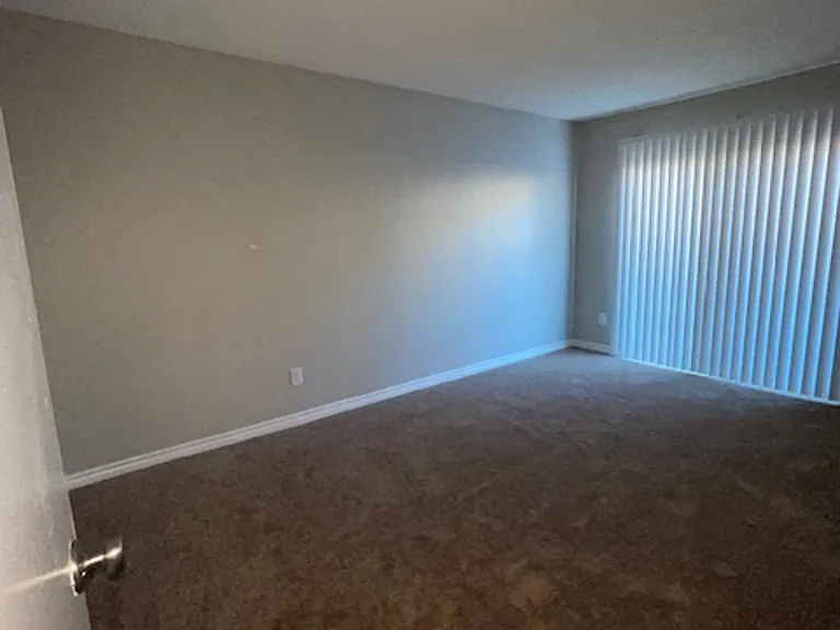 7042 Fenway Dr — Photo 19