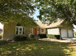 32220 S Cedar Rd, Wilton Center, IL 60442