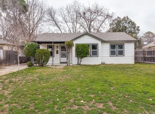 5504 Taylor Rd, River Oaks, TX 76114