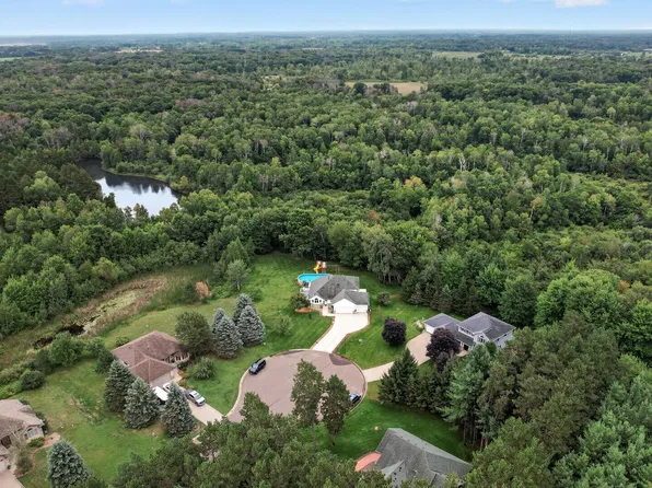 37283 Heritage Way, North Branch, MN 55056