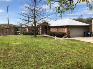 1400 Rancho Domingues Rd, Corinth, TX 76210