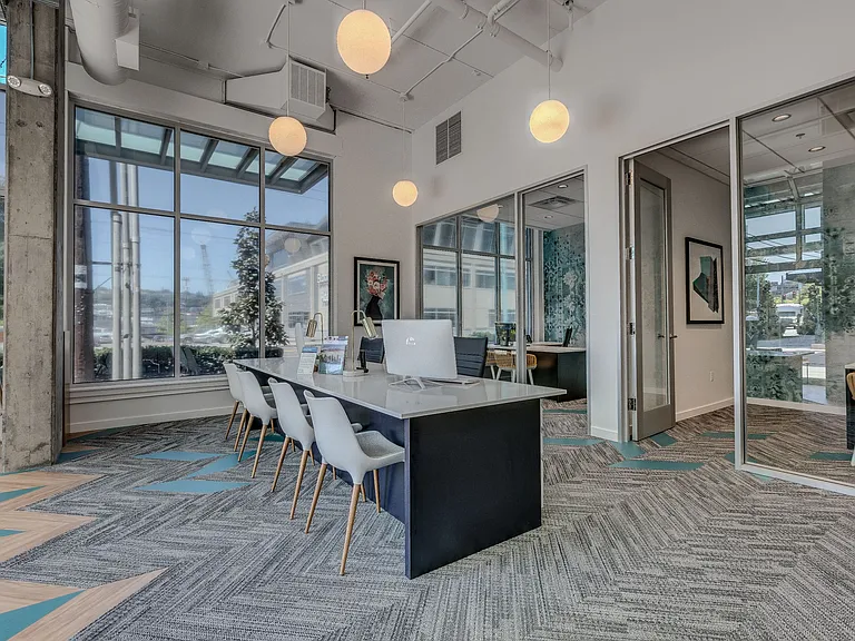 Equinox Apartments — Photo 37